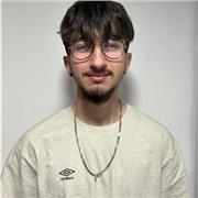 Profesor de Química apto para todas las edades y cursos, además de matemáticas y física.